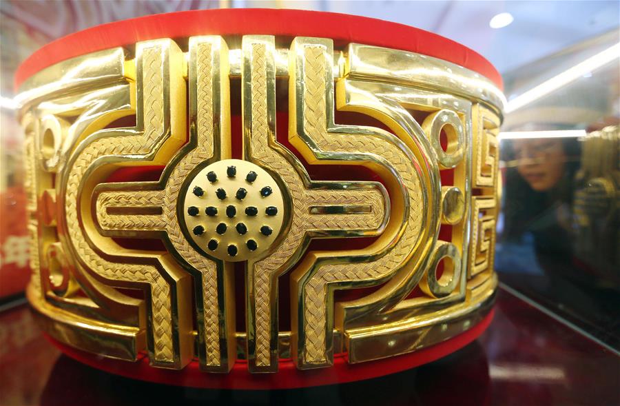 Huge gold ring displayed in China's Nanjing