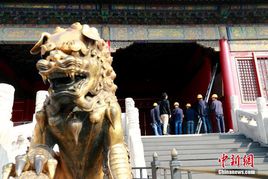 Palace Museum removes modern buildings to restore ancient look