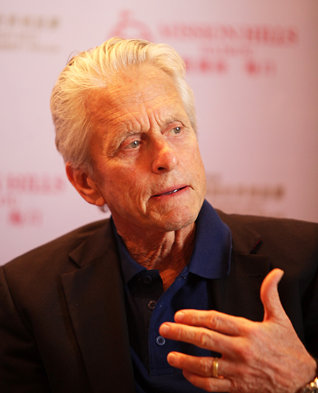 Oscar winner Michael Douglas looks to China for golf movie