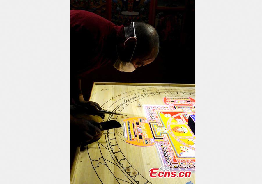 Tibet mandala: The world in a grain of sand