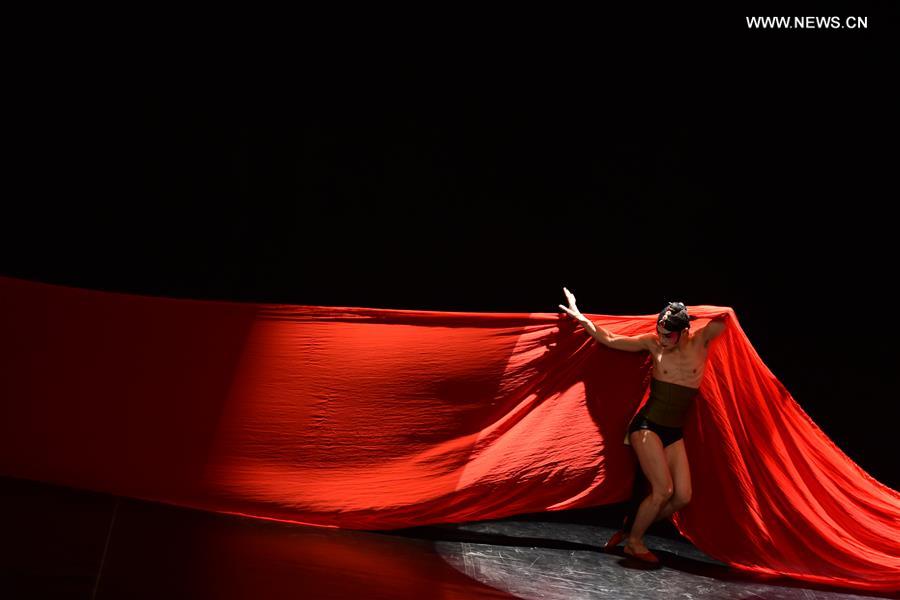 Chinese modern dance staged in Cairo