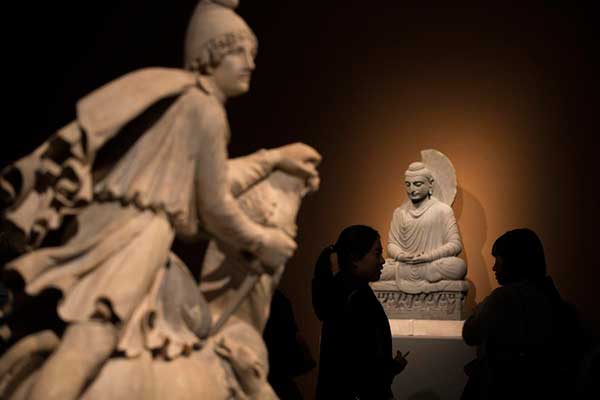 Exhibitions a new highlight in China's cultural exchange