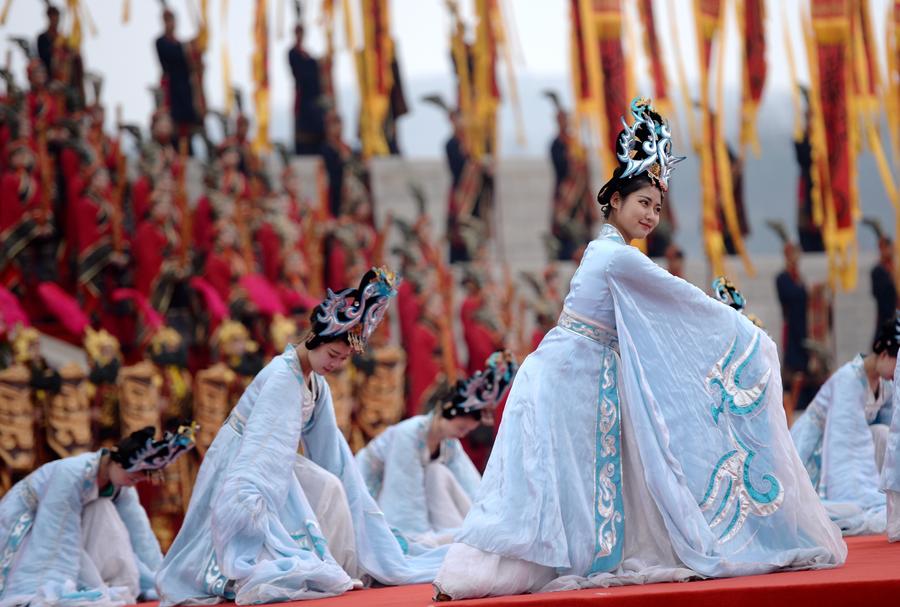 Memorial ceremony to worship 'Yellow Emperor' held in Shaanxi