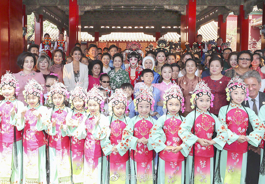 Spouses of Belt and Road Forum leaders visit Palace Museum