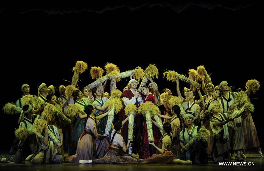 Ballet staged at China Xinjiang Int'l Folk Dancing Festival in Urumqi