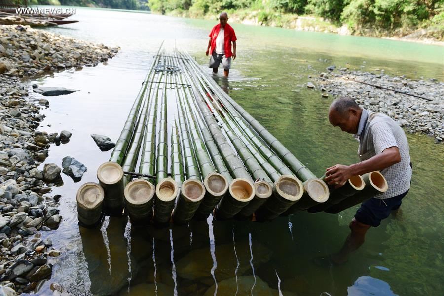 Bamboo raft making revived in Guizhou