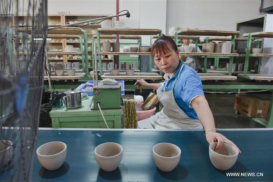 A look at biggest ceramic artware manufacturer in China