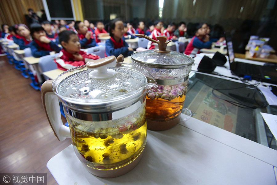 Hangzhou primary school opens traditional Chinese medicine course