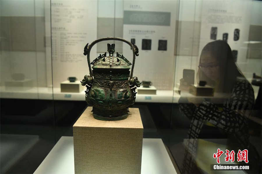 Ancient bronzewares displayed at Sanxingdui Museum
