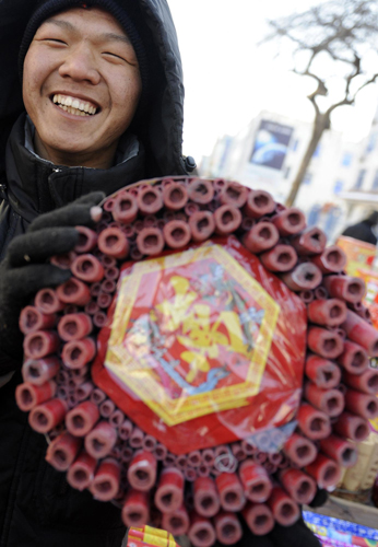 吉林永吉灾区年货市场红火
