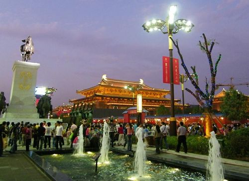 独具旅游特点的十条街 来西安必逛