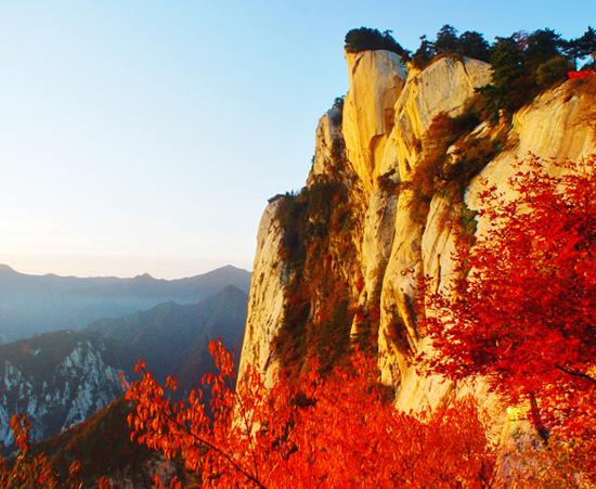 天青气爽去爬山 陕西八大登山胜地推荐