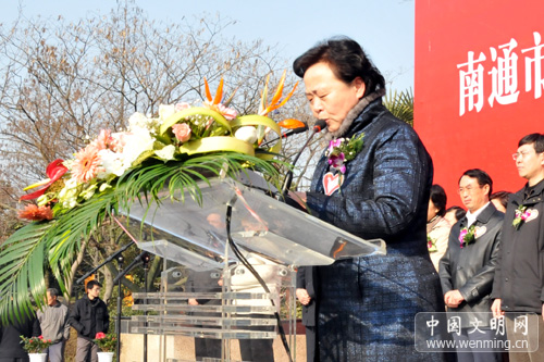 关爱空巢老人 建设文明和谐新南通