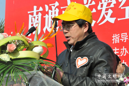 关爱空巢老人 建设文明和谐新南通