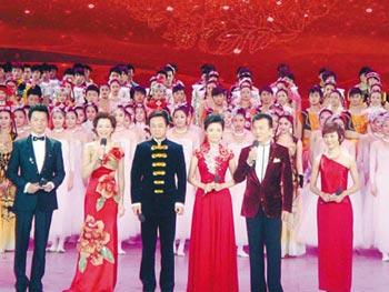 网友质疑:央视春晚目标难道是刘老根大舞台年终版