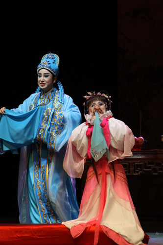 台湾歌仔戏元宵夜泉州精彩上演(图)