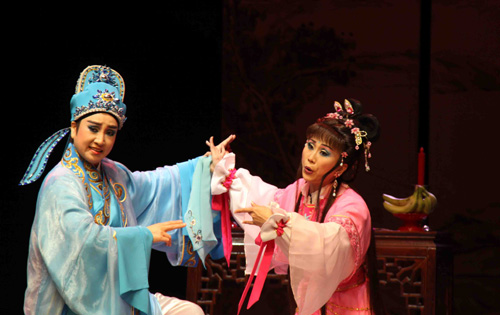 台湾歌仔戏元宵夜泉州精彩上演（图）
