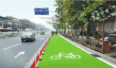 武汉将投资千万建百条彩色自行车道
