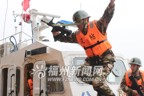 福州边防官兵出征世博会安保