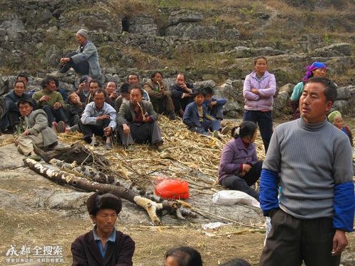 贵州村民为全村取水牺牲