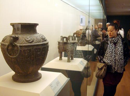 陕西宝鸡出土青铜器珍品展在苏州举行