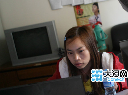 凤姐赴河南征婚称并无性经历(组图)