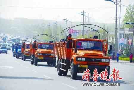 山东一看守所转移135名犯人 动用200名武警(图)
