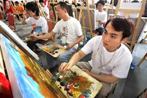 深圳“油画村”举办油画临摹大赛