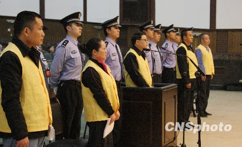 文强二审竭力回避涉黑罪 称所收财物为人情往来
