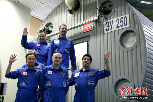 人类启动模拟火星之旅试验 中国志愿者参加(图)