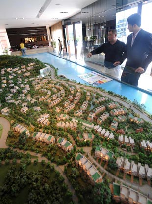 云南大理洱海“填湖”建别墅事件再追踪