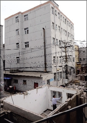 北京拆除蚁族聚居地唐家岭村违章建筑(图)