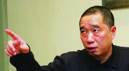 重庆打黑立功警察涉充当希尔顿保护伞被刑拘