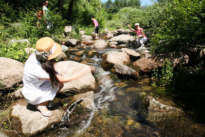京郊避暑胜地玉渡山夏日激情戏水(图)