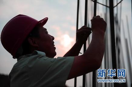 全总:“中暑”列入国家法定职业病目录