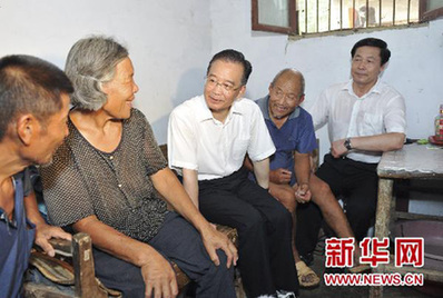 毫不松懈地做好淮河防汛工作——温家宝总理在安徽检查指导淮河防汛抗洪工作纪实