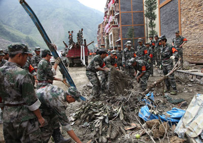 保映秀集镇 扬铁军威名—黑水民兵抗洪抢险侧记