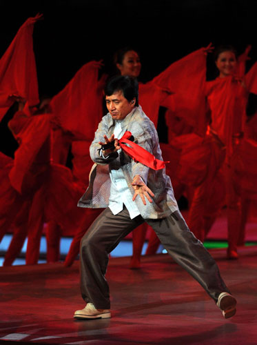 首届世界武搏会盛大开幕 成龙唱主题歌李连杰