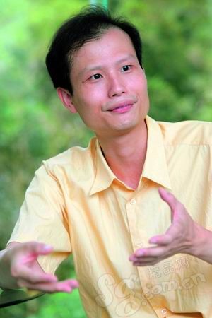 科普作家方舟子在北京街头遇袭受伤(图)