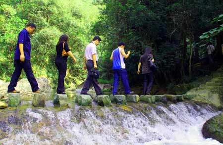 海内外旅行商探访永春生态旅游区