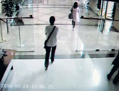 取款13万出门即抢 带着录像截图找出劫匪