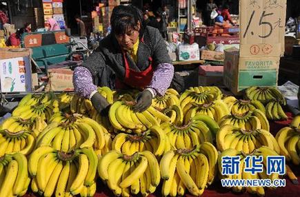 中国各地积极应对低收入群体物价上涨压力