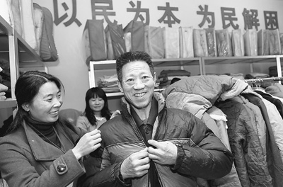 物价补贴应该怎么补(民生三问)
