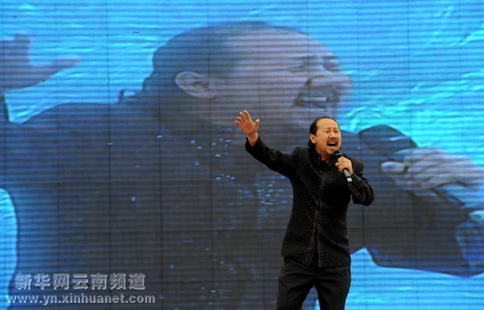 欢歌劲舞乐新平
