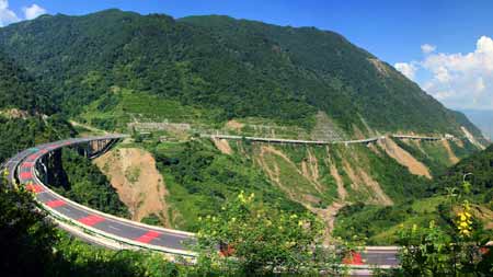 云南评选“路县长”、“路乡长”