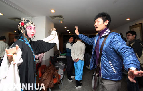 津门大学生演绎国粹魅力