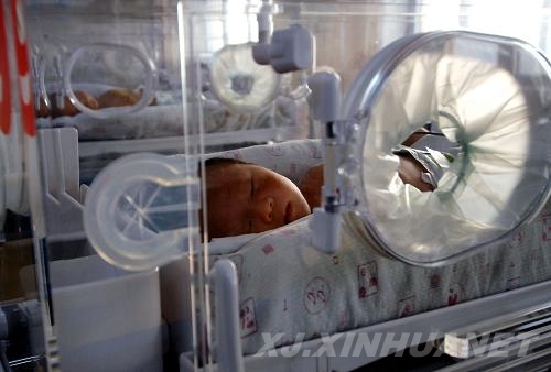 新疆建成首个新生儿无陪护、层流洁净病房