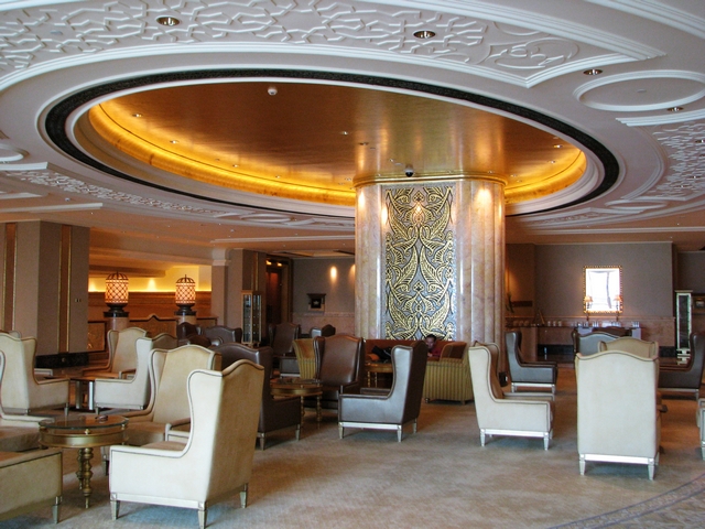 40吨黄金打造八星级酒店