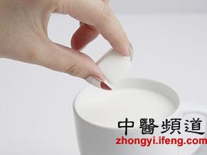 警惕:喝牛奶千万别与这4种食物搭配(图)