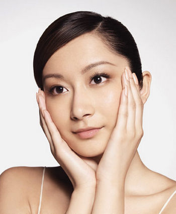 美肤警惕：六大卸妆误区让你美容变毁容(组图)